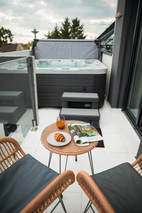 Tahiti Resort Apartments Hajdúszoboszló المظهر الخارجي الصورة